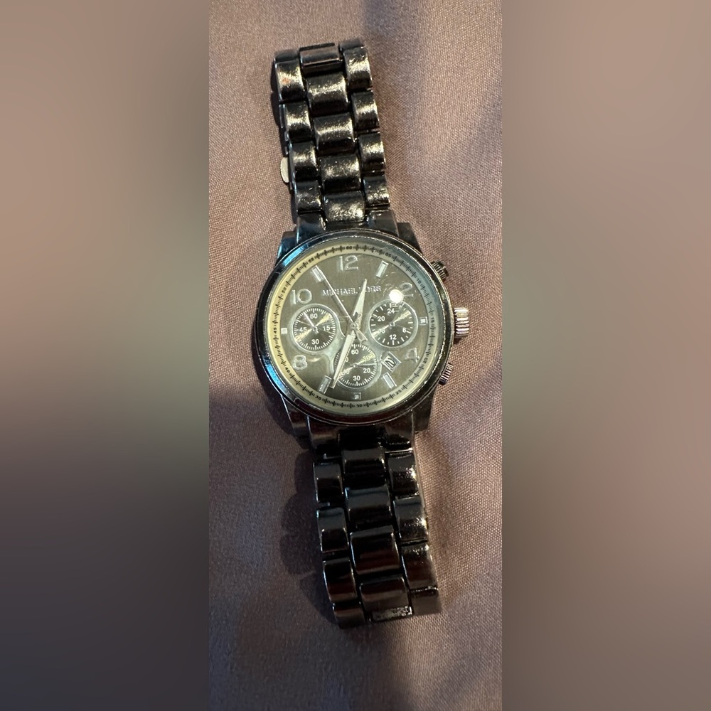 MICHAEL KORS BUNDLE OF THREE LADIES OVERSIZED FACE CHRONOGRAPH WATCHES. - Picture 6 of 13